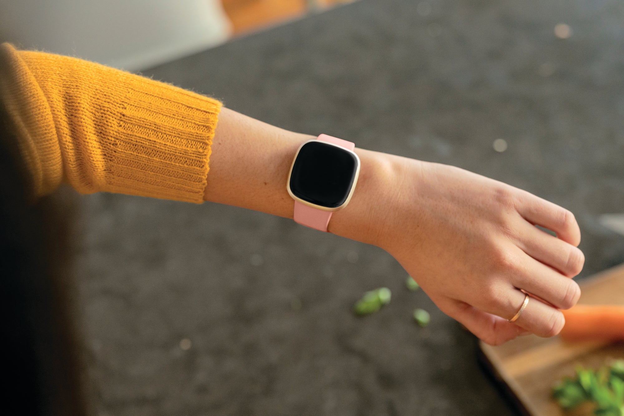 Fitbit Versa 3 Health & Fitness Smartwatch - Pink Clay/Soft Gold Aluminum 
