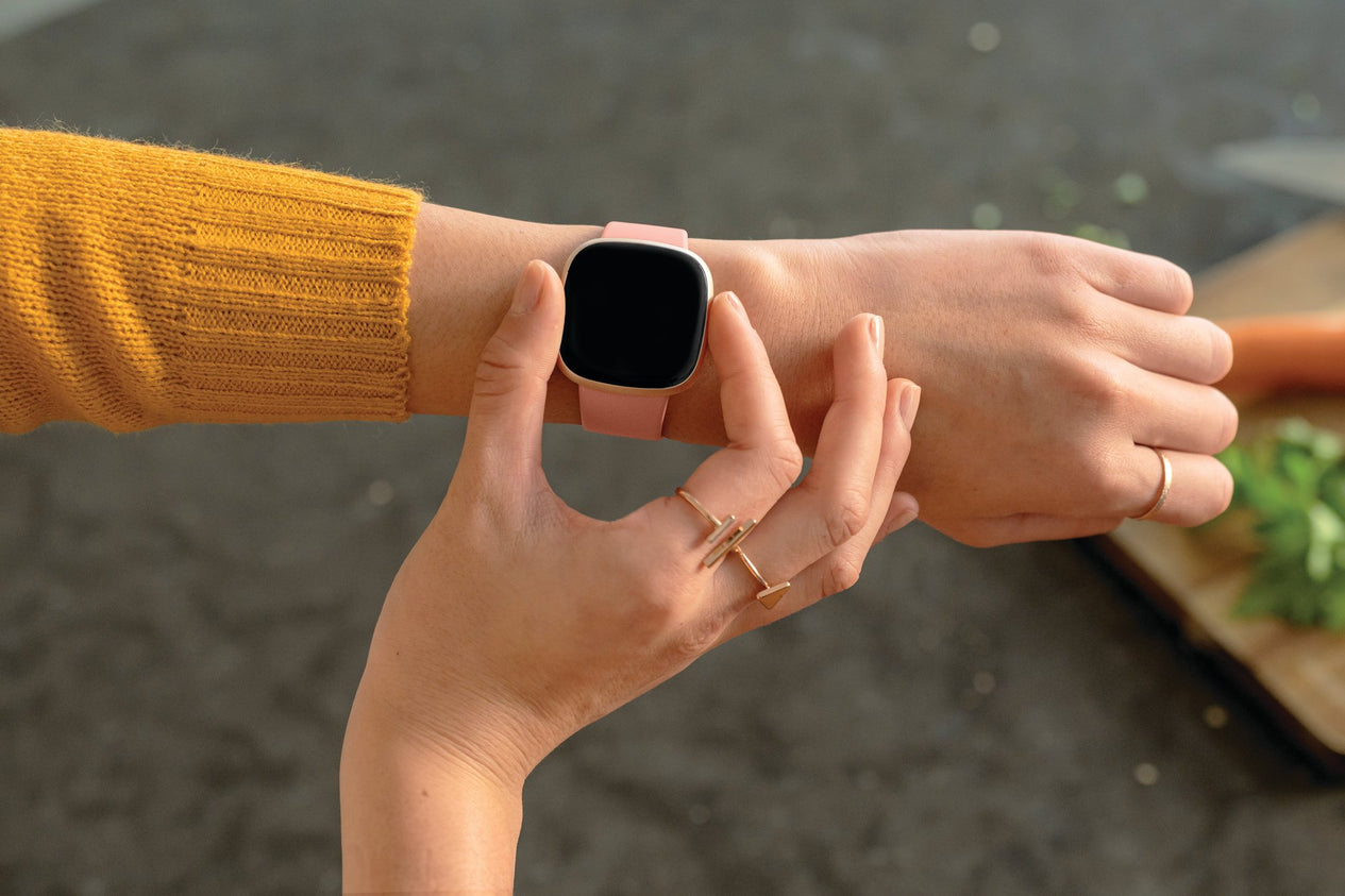 Fitbit Versa 3 Smart Watch freeshipping - Care Monitors UK I Discover The Best Range of Home Healthcare